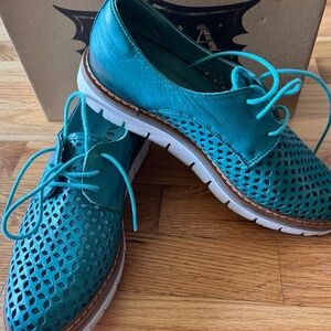 Teal leather loafer